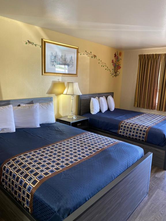 Americas Best Value Inn - Legend's Inn image 7